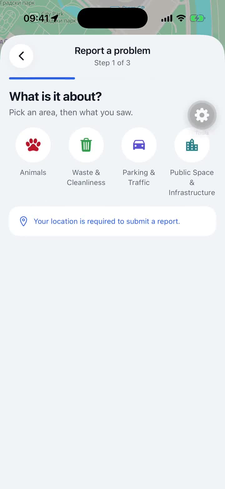 Mobile reporting screen with animal, waste, traffic and public space categories